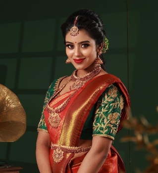 Deepika Kums
